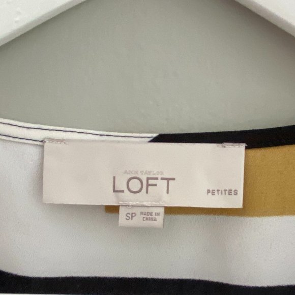 LOFT Color Blocked Shell - Picture 3 of 3